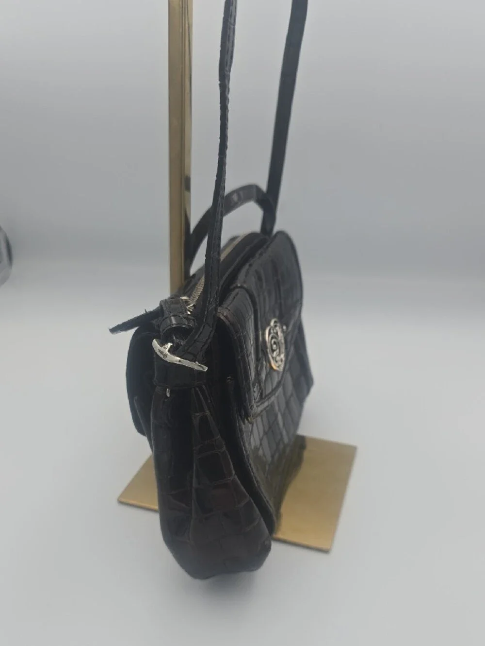 Brighton Black/Dark Brown Croc-Embossed Crossbody W/ Heart Accent/Silver (EUC)🩶